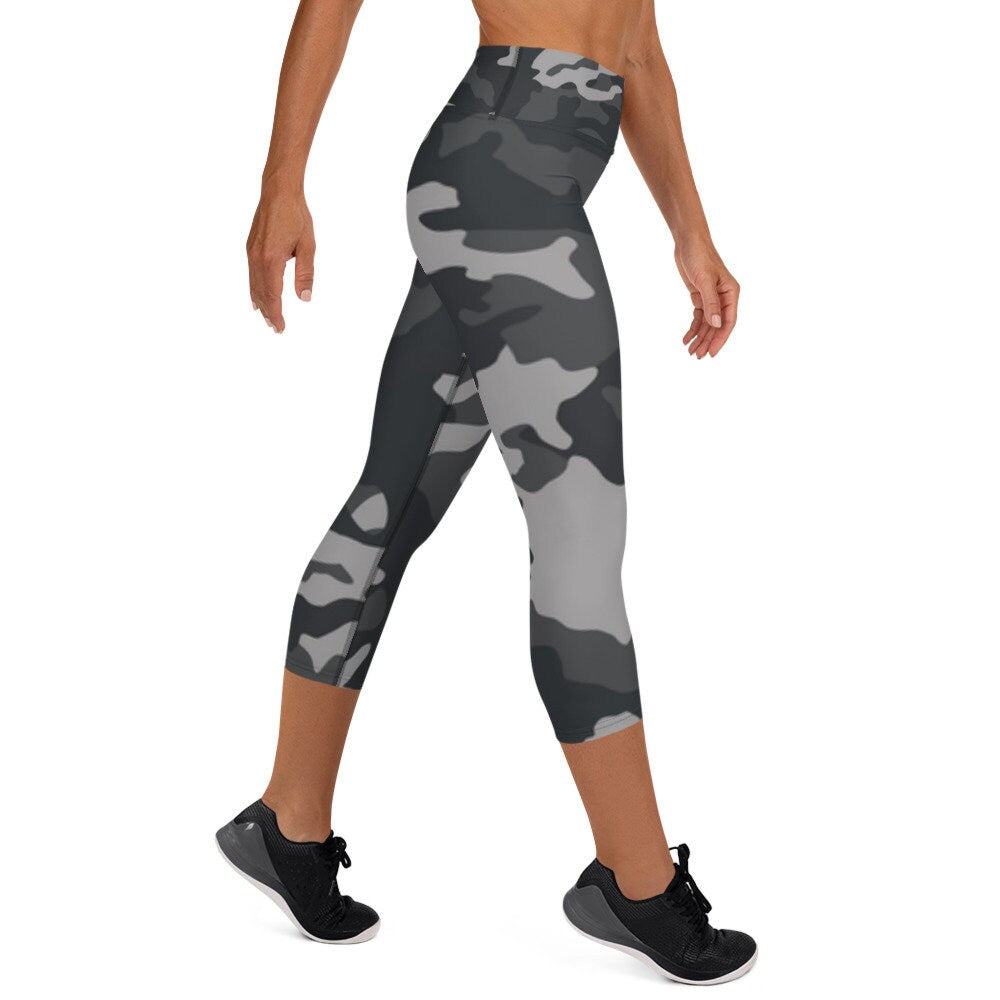 Black Camo Yoga Capri Leggings
